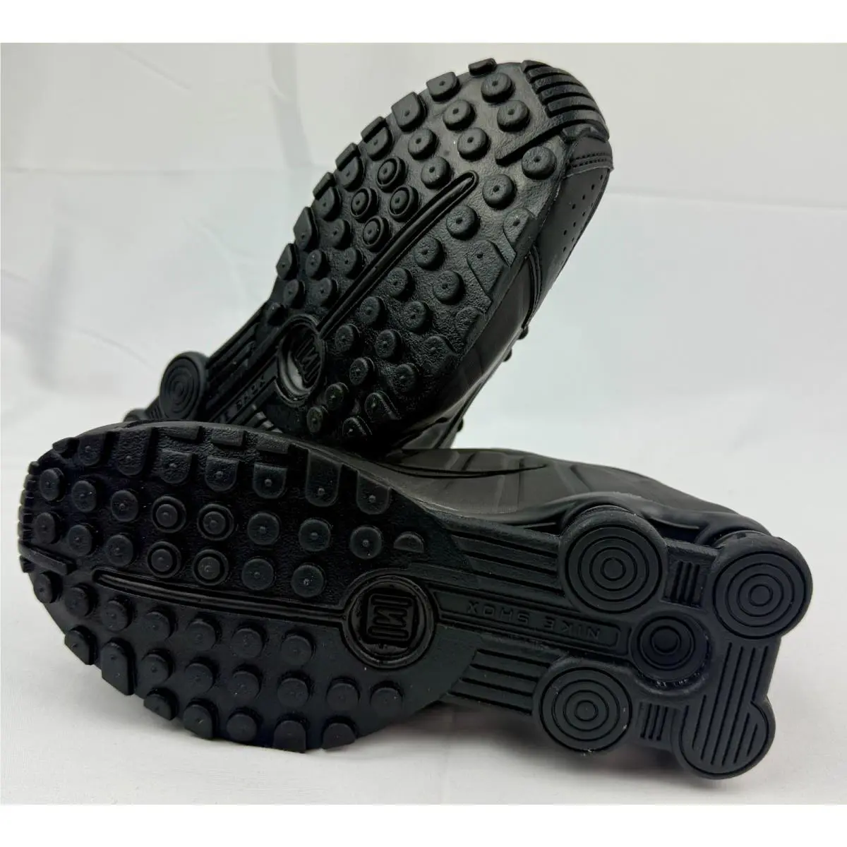 Nike shoes - Nike Shox R4 - Shox - Black 16