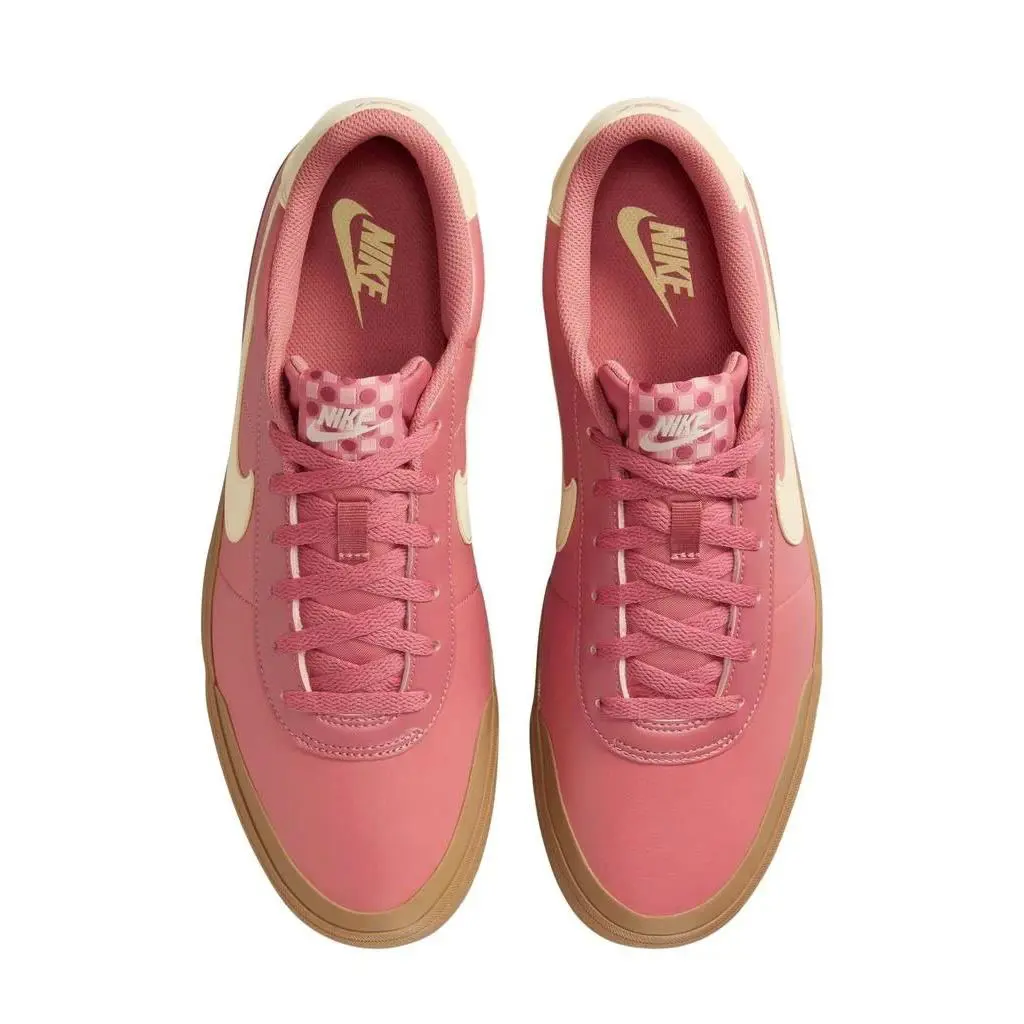 Nike shoes - Pink 2