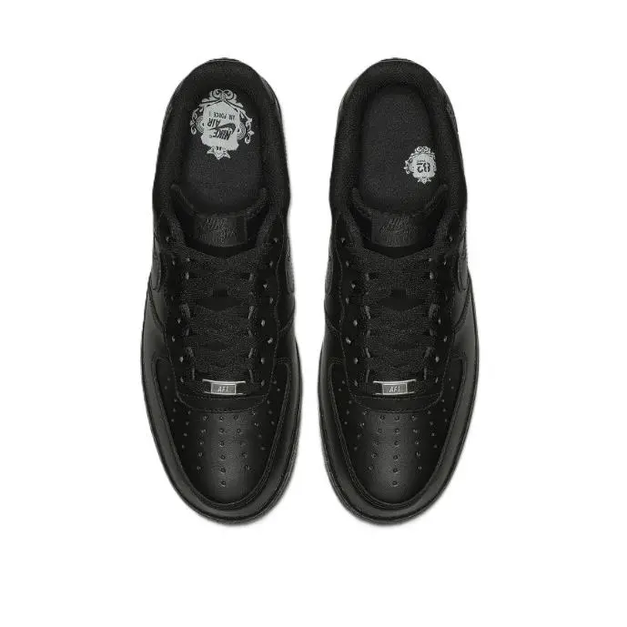 Nike shoes - Black 8