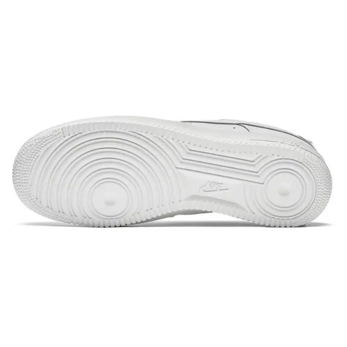 Nike shoes - White 3