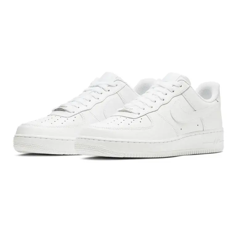 Nike shoes - White 4
