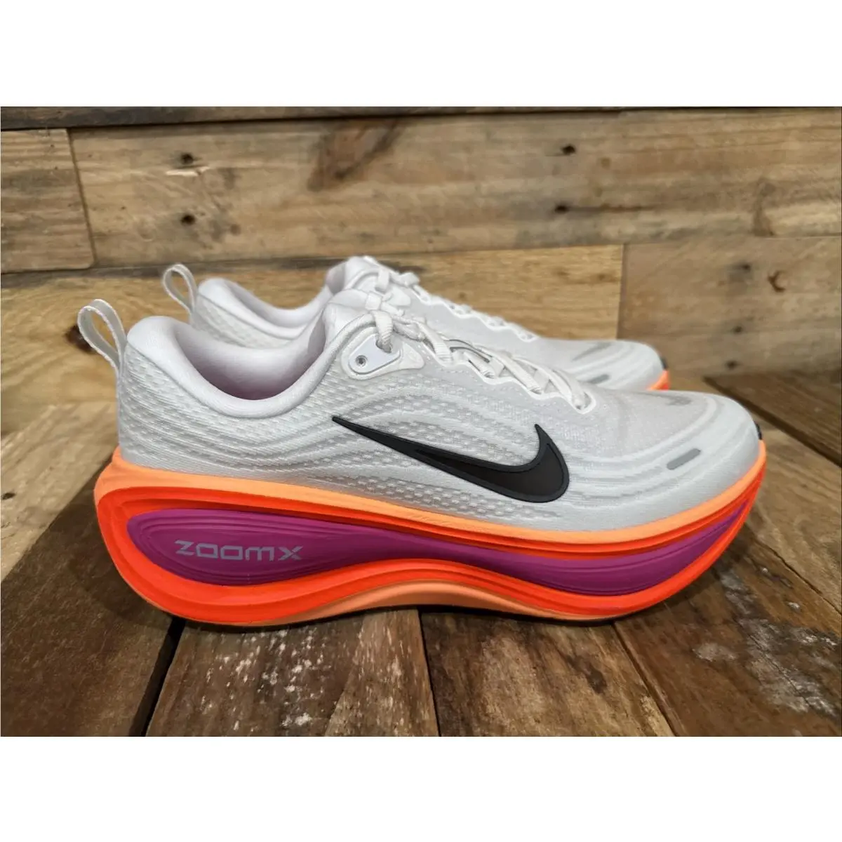 Vomero Plus `white Hyper Crimson Pink` HV8154-104 Women`s Size 10 Shoes by Nike
