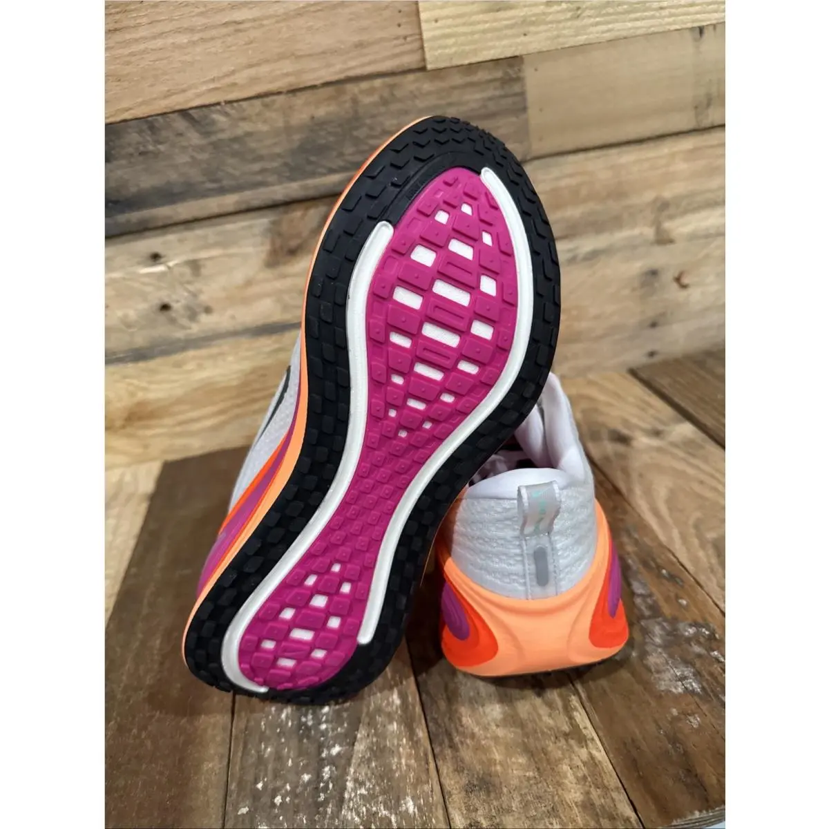 Nike shoes - Nike Vomero Plus - Vomero Plus - HV8154-104 - White 3