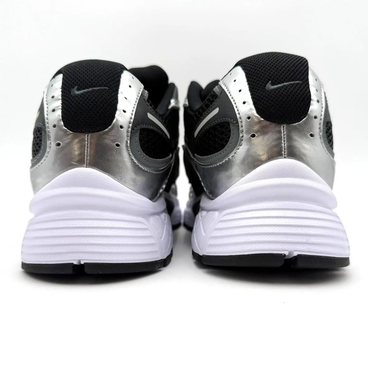 Nike shoes - Nike V5 RNR - RNR - HJ5228- 004 - Black (UPC: 198480901440) 2