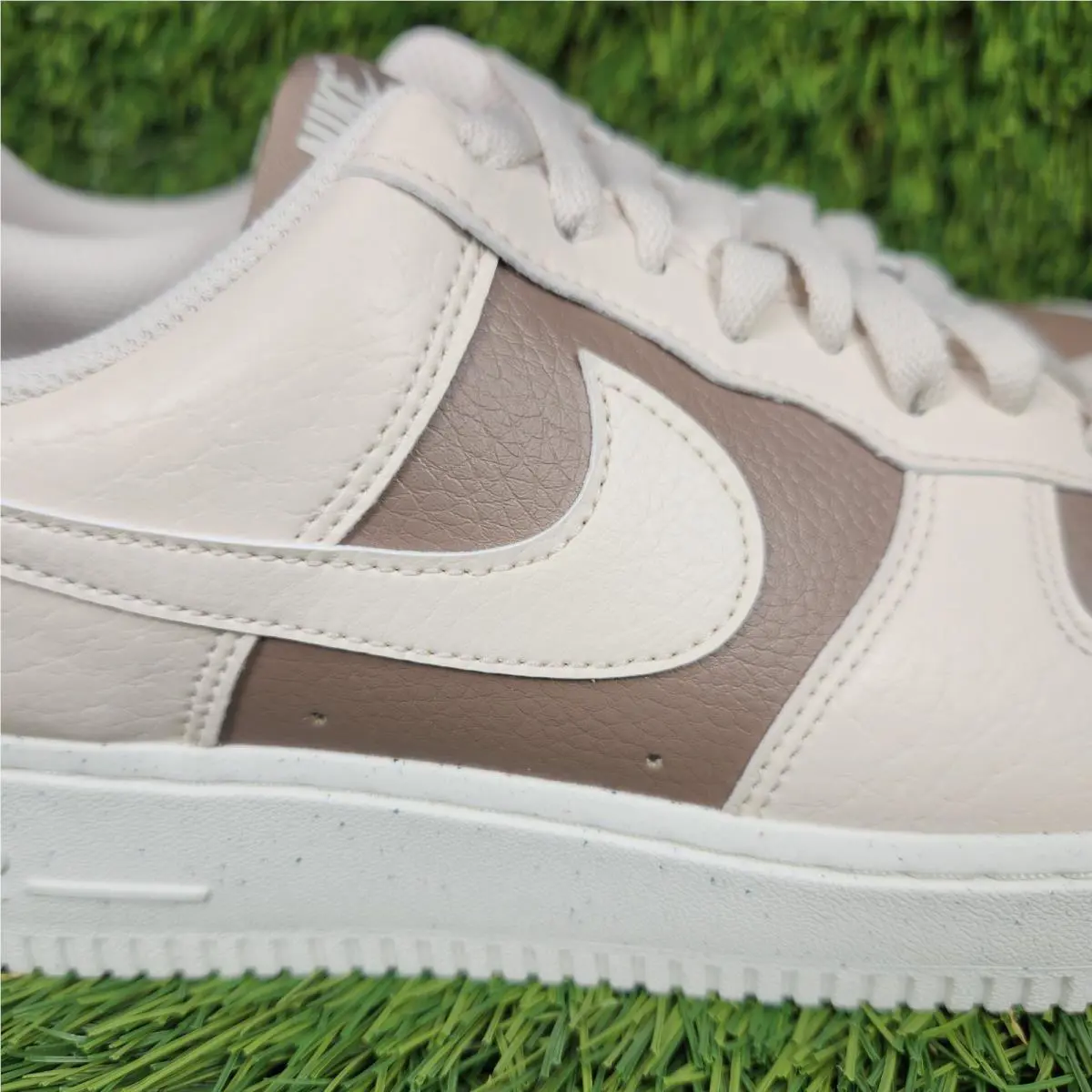 Nike shoes - Nike Air Force 1 - Air Force - IH0585-200 - Brown 4