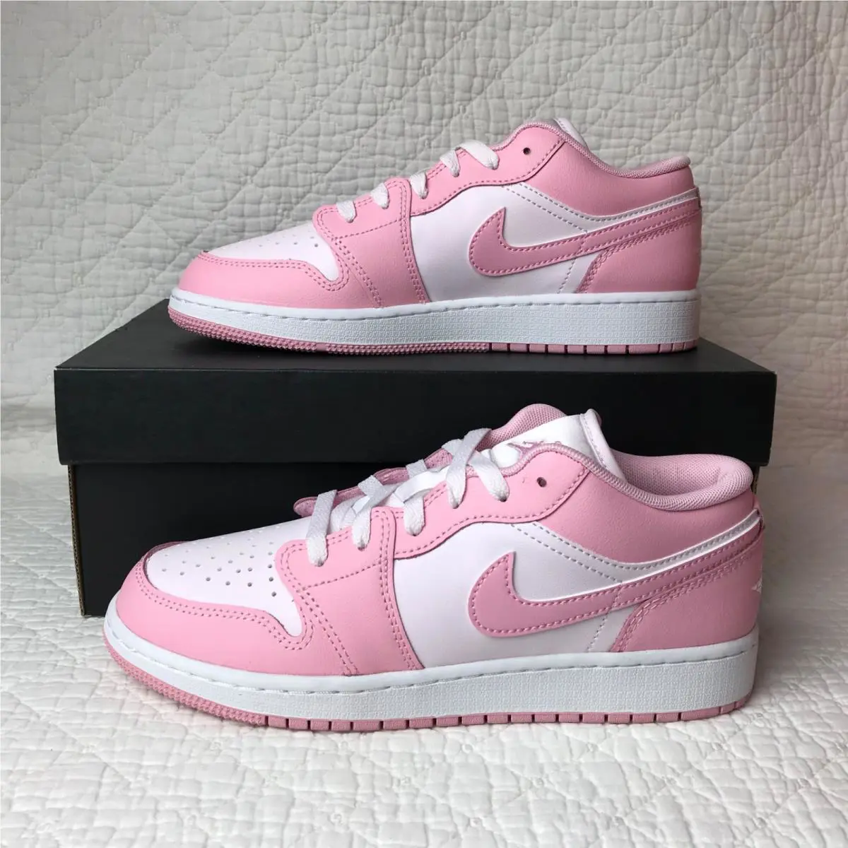 Nike shoes - Nike Air Jordan 1 (GS) - 553560-614 - pink/white 1