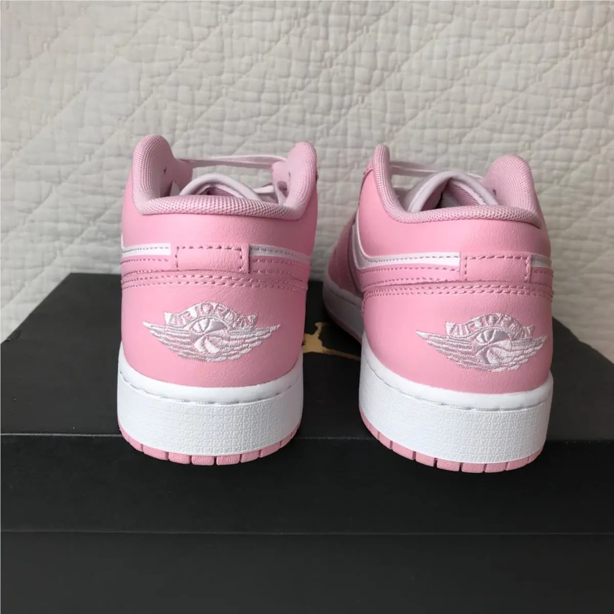 Nike shoes - Nike Air Jordan 1 (GS) - 553560-614 - pink/white 4