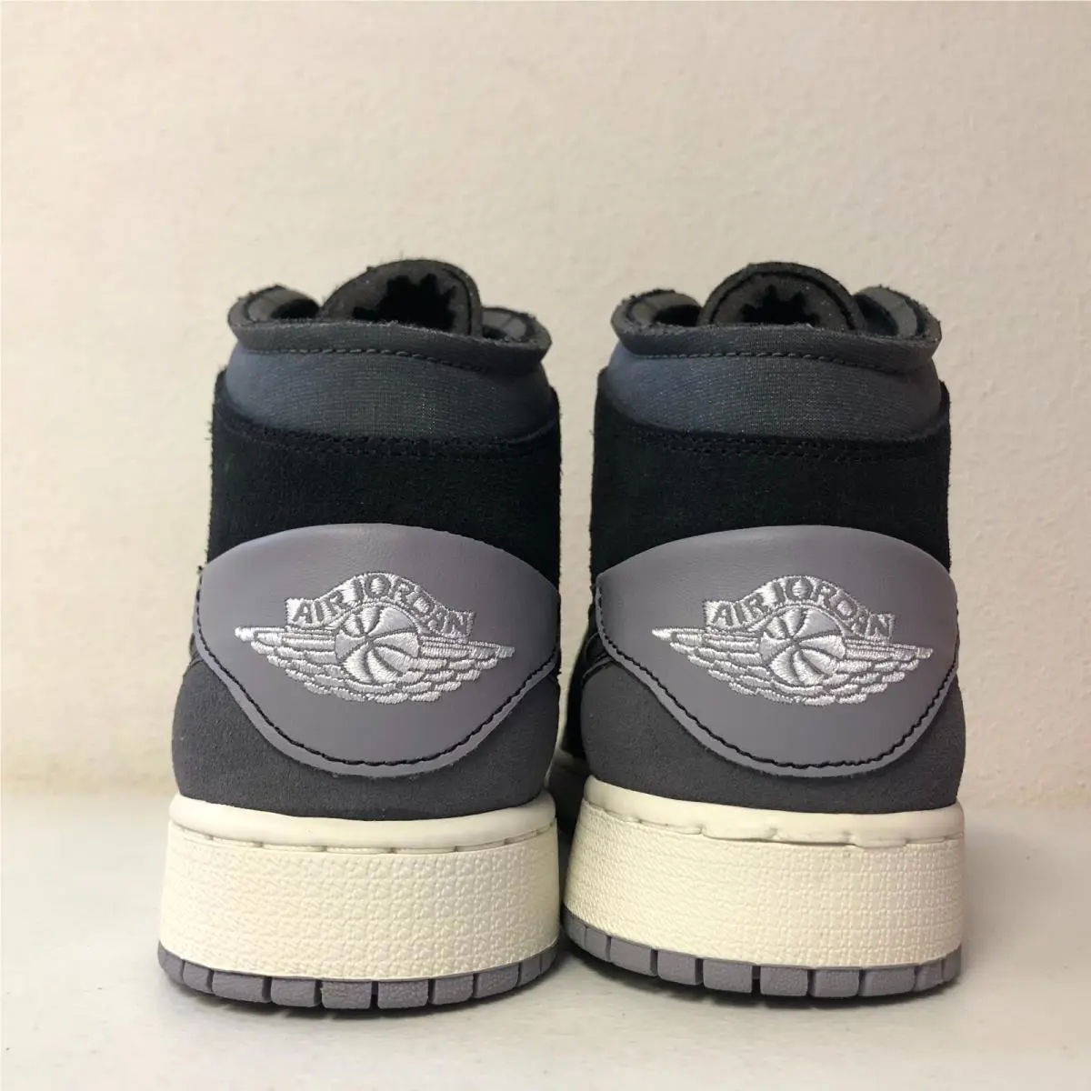 Nike shoes - Nike Air Jordan 1 Mid - Black/Cement Grey-Lt Graphite (UPC: 196149458038) 2