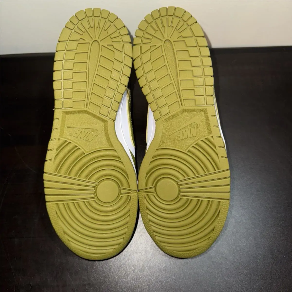 Nike shoes - Nike Dunk Low GS - Dunk Low - Green/White (UPC: 197595462365) 4