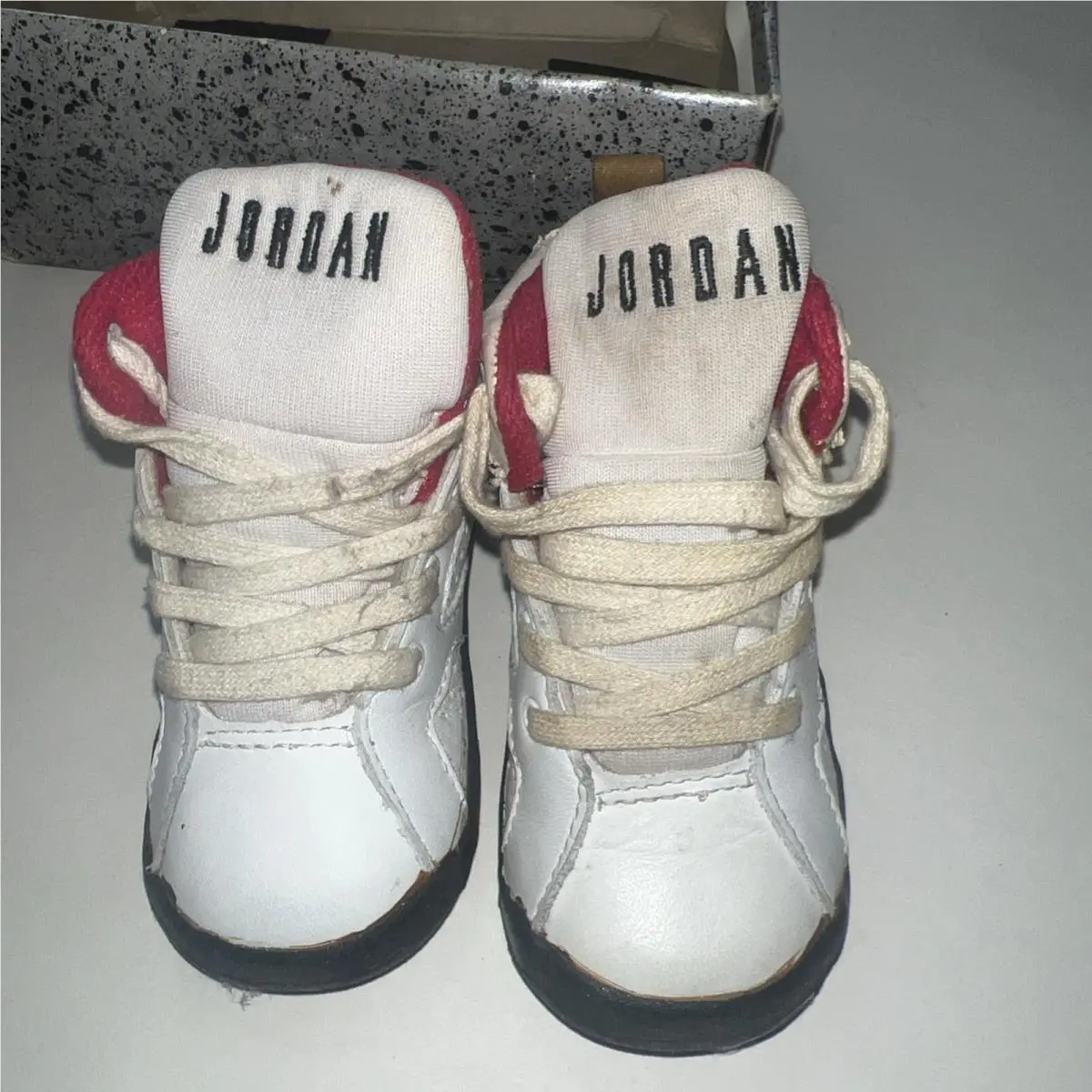 Nike shoes - Jordan 7 - White 3