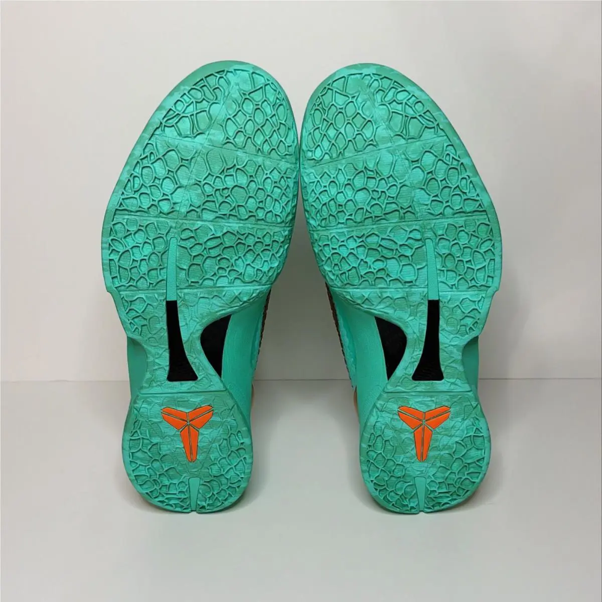 Nike shoes - Nike Kobe 6 - Kobe - IQ5774-300 - Turquoise 3