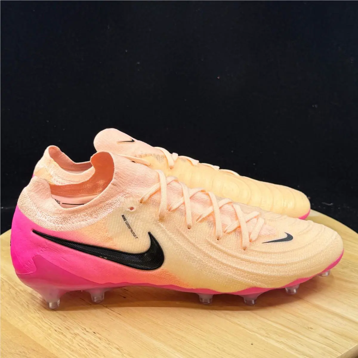 Nike shoes - Pink 2