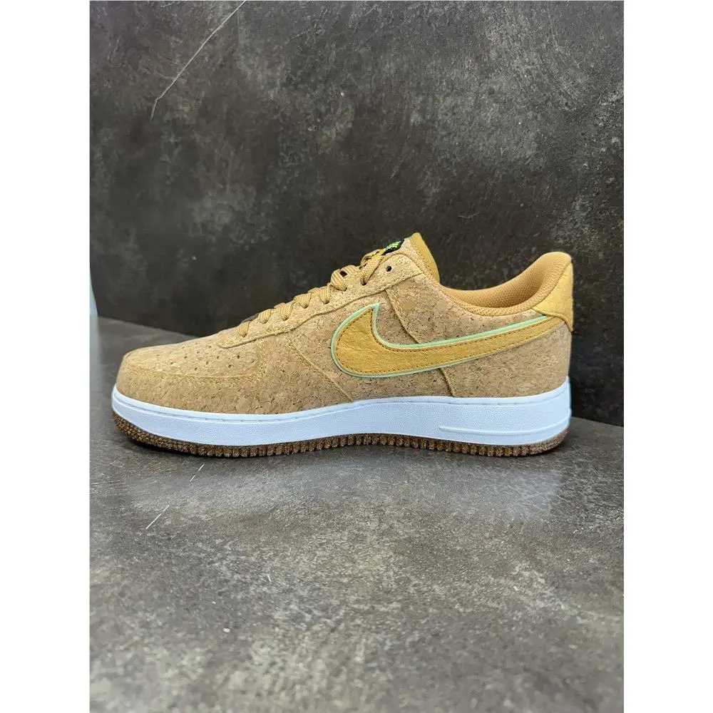 Nike shoes - METALLIC GOLD 1