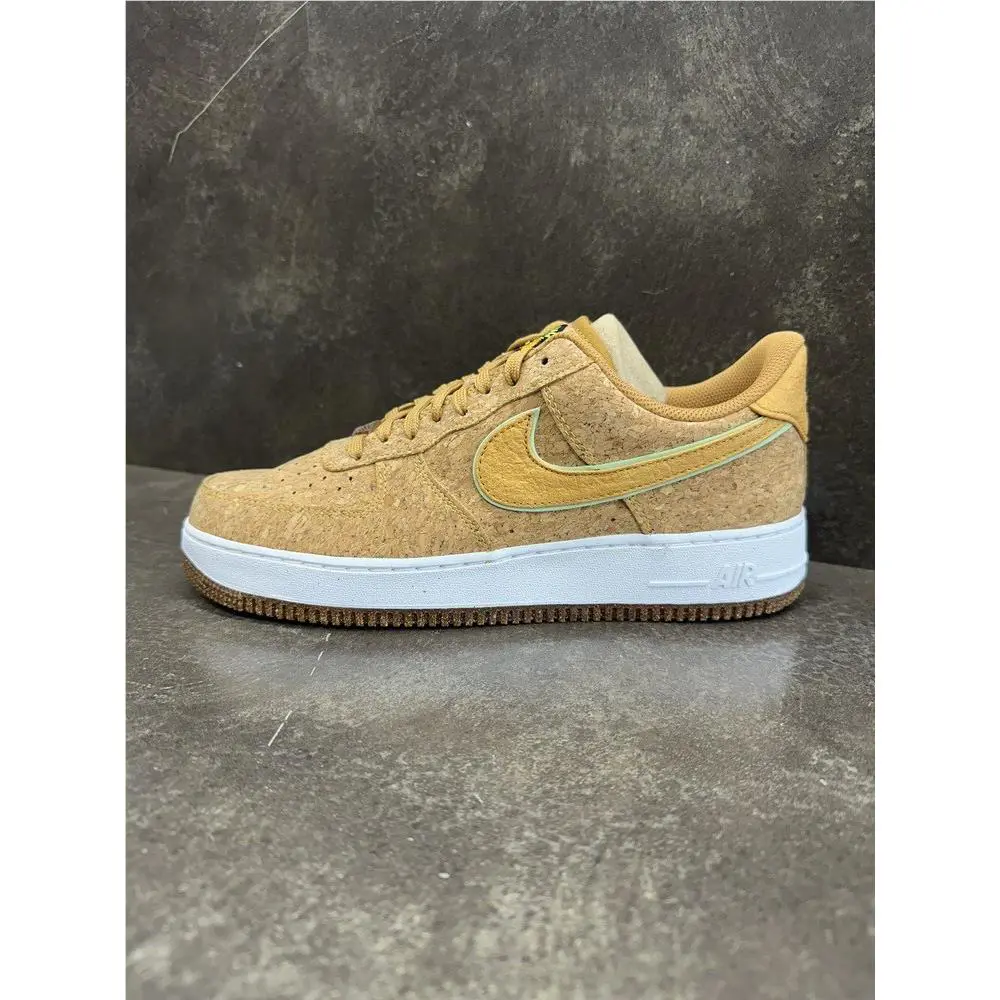 Nike shoes - METALLIC GOLD 2
