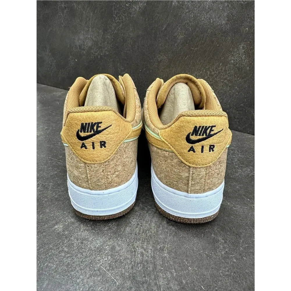 Nike shoes - METALLIC GOLD 7