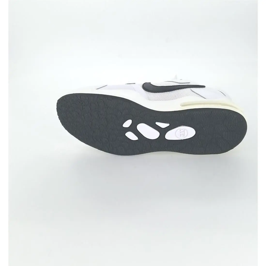 Nike shoes - Nike Air Max Guile - Air Max Guile - White/Black 4