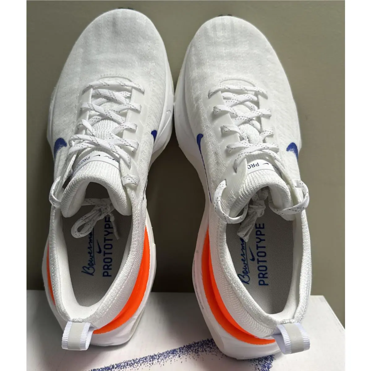 Nike shoes - White (UPC: 0197597231020) 3