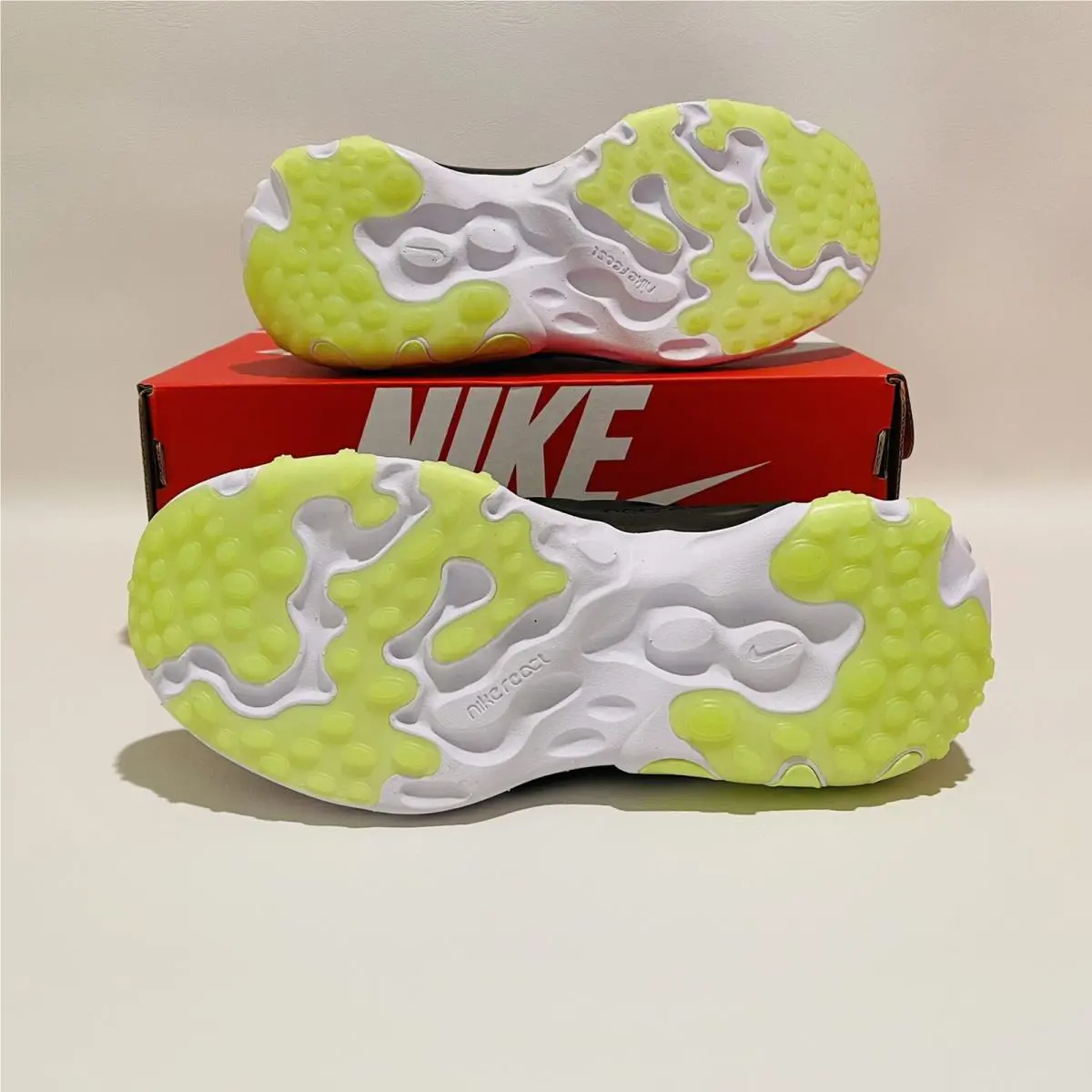 Nike shoes - Nike React Presto - React Presto - Hyper Blue / Ghost Green- Black 2