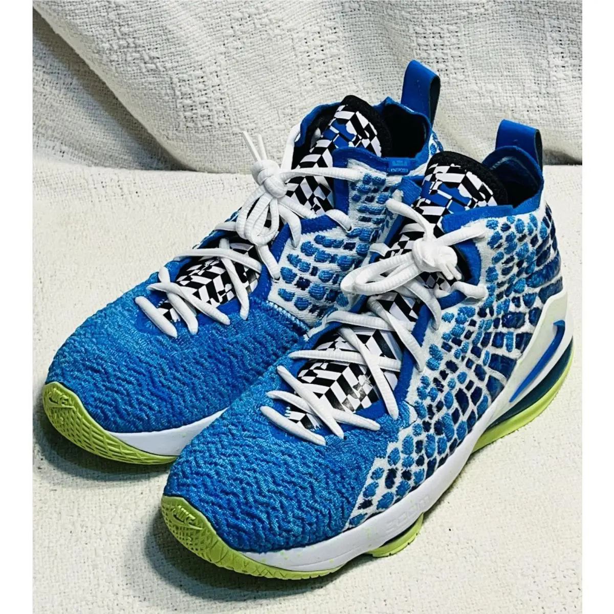 Nike shoes - Nike LeBron 17 - LeBron - Blue 1
