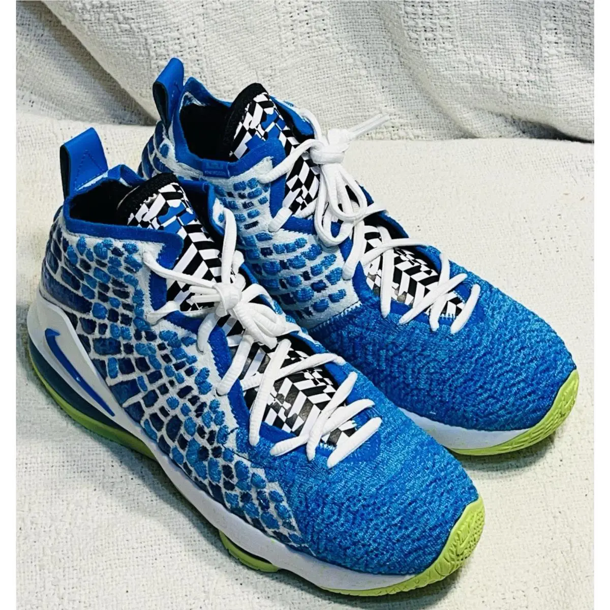 Nike shoes - Nike LeBron 17 - LeBron - Blue 2