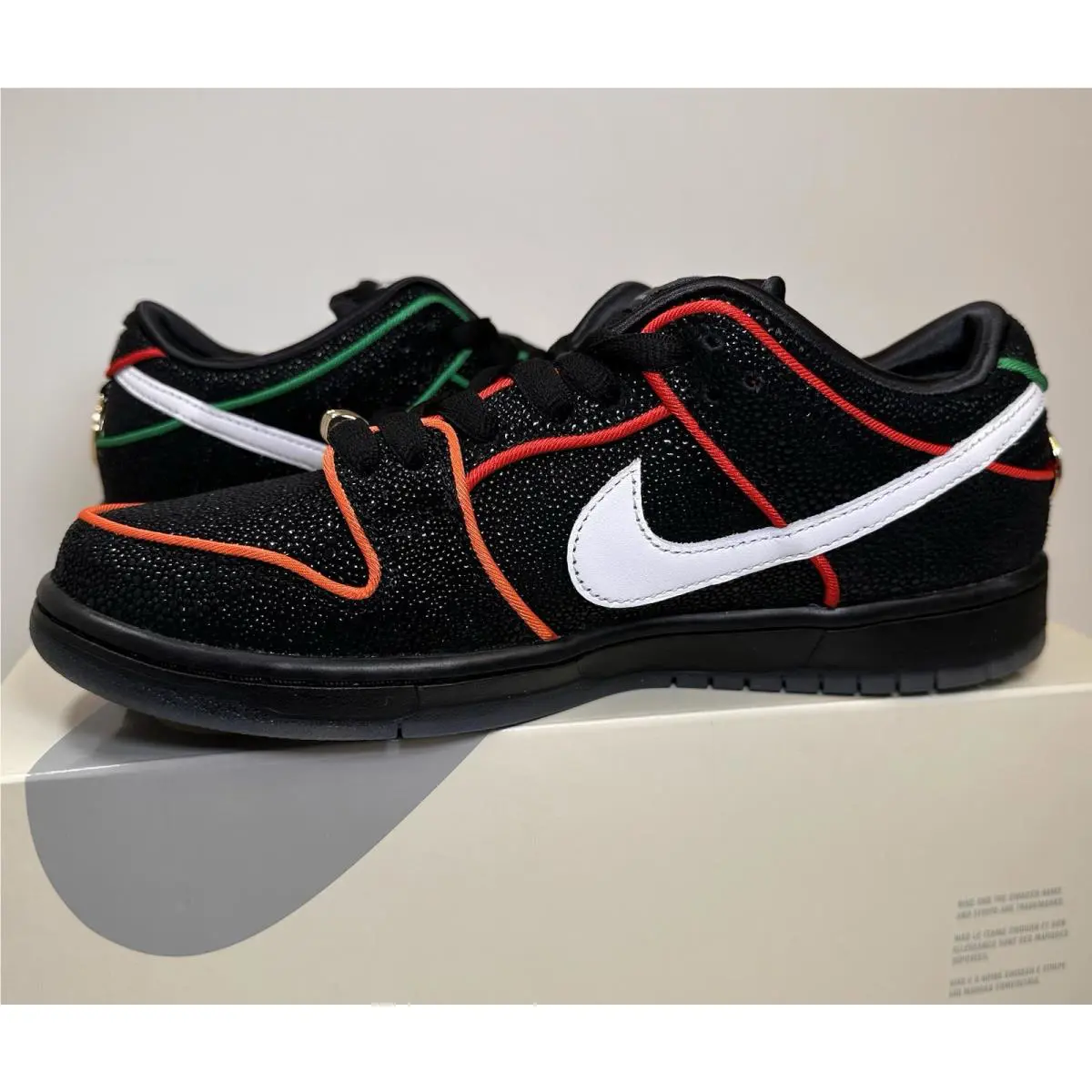 Nike shoes - Nike Dunk SB - Dunk - HV1664-001 - Black 1