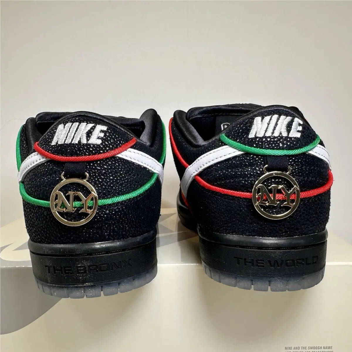 Nike shoes - Nike Dunk SB - Dunk - HV1664-001 - Black 4