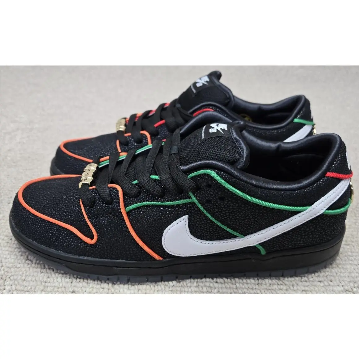 Nike shoes - Bronx Girls Skate x Nike Dunk SB - HV1664-001 - Black 0