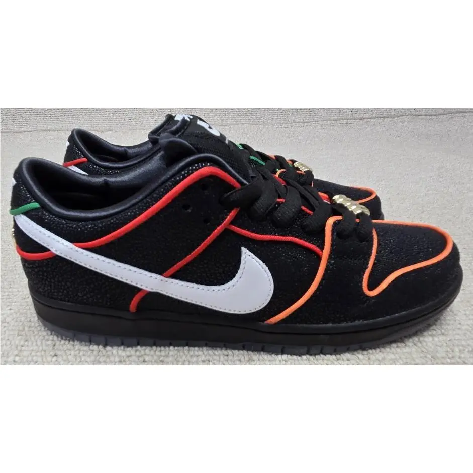 Nike shoes - Bronx Girls Skate x Nike Dunk SB - HV1664-001 - Black 2