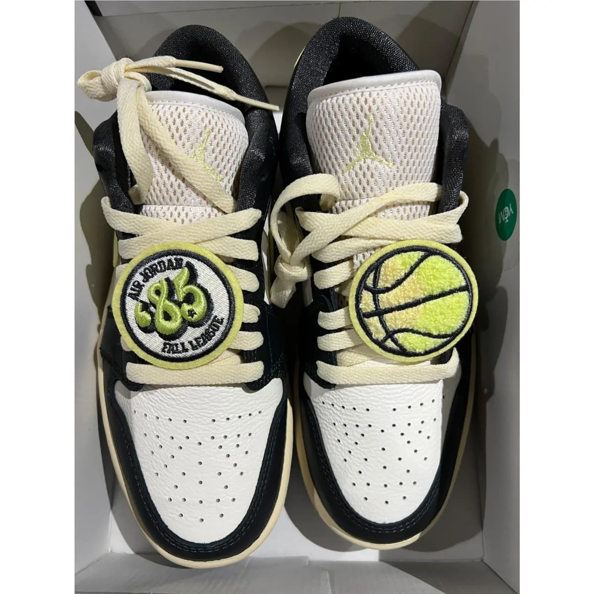 Nike shoes - ANTHRACITE/LUMINOUS GREEN SAIL 2
