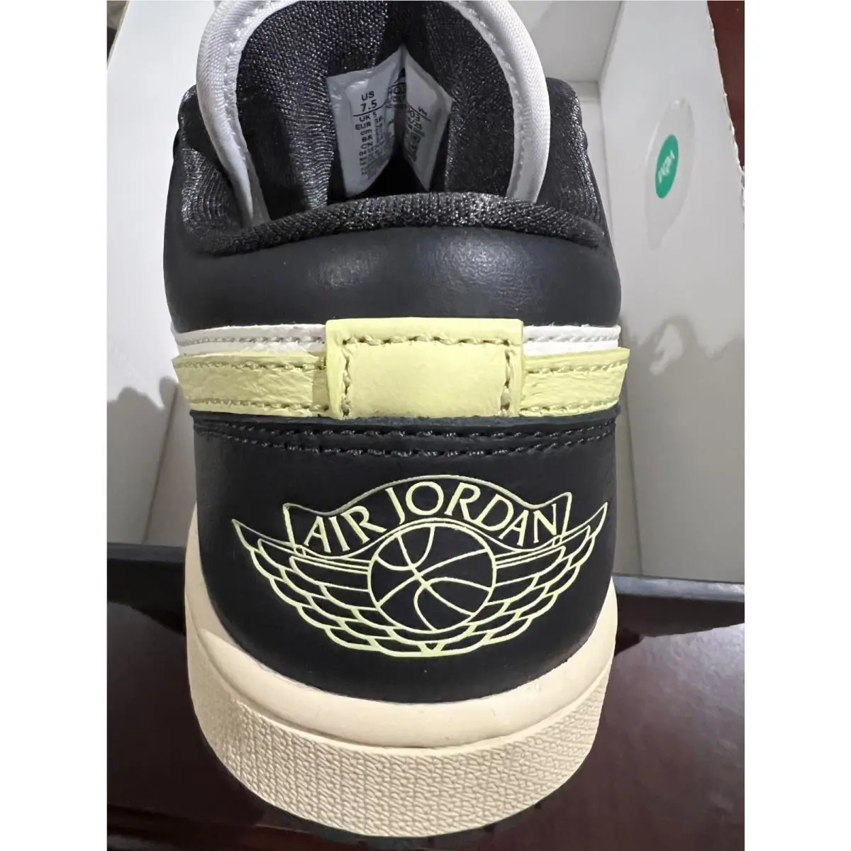 Nike shoes - ANTHRACITE/LUMINOUS GREEN SAIL 4
