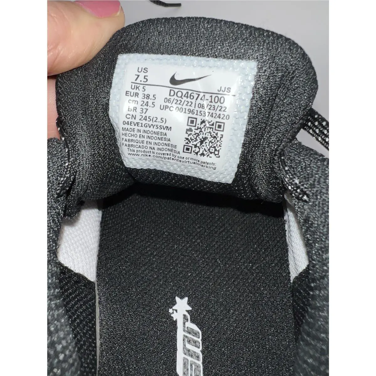Nike shoes - Nike Legend Essential - Legend Essential - Dq4674100 - White 11