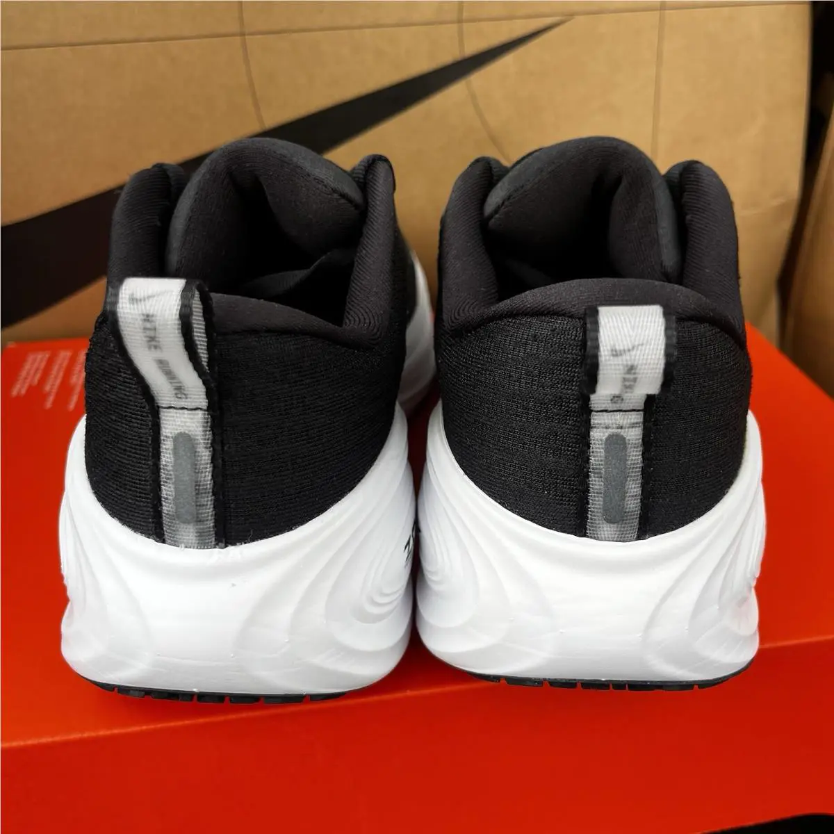 Nike shoes - Nike Vomero Plus - Vomero Plus - HV8154-002 - Black 3