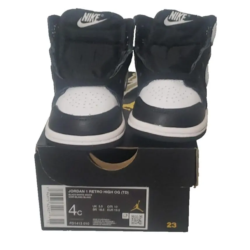 Nike shoes - Jordan 1 - Black 2
