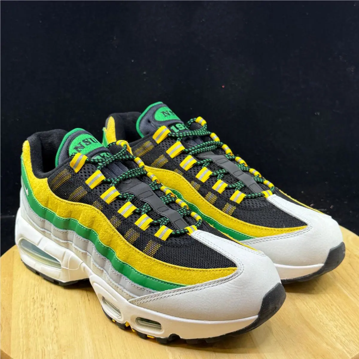 Nike shoes - Green 3