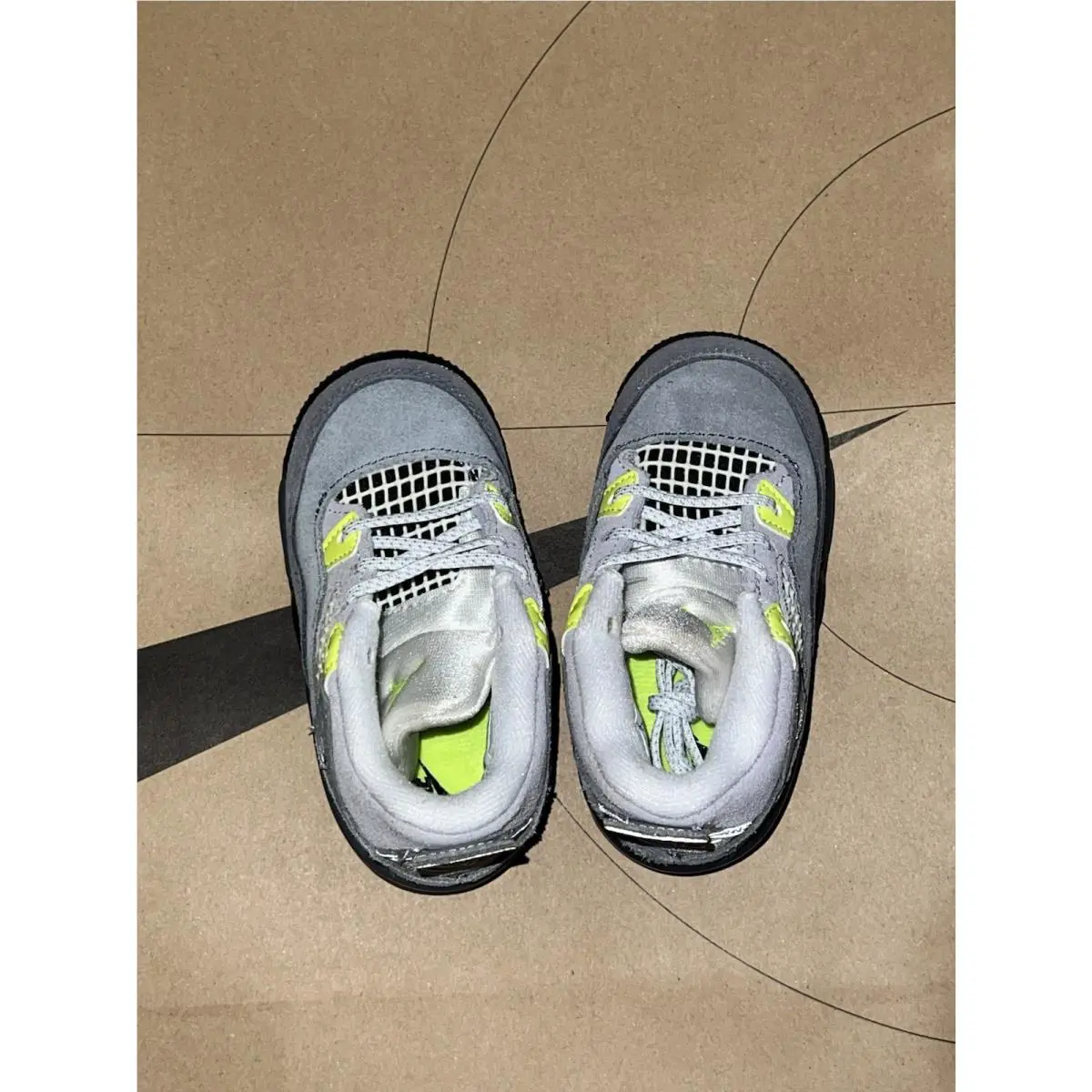 Nike shoes - Air Jordan 4 - Air - Gray 0