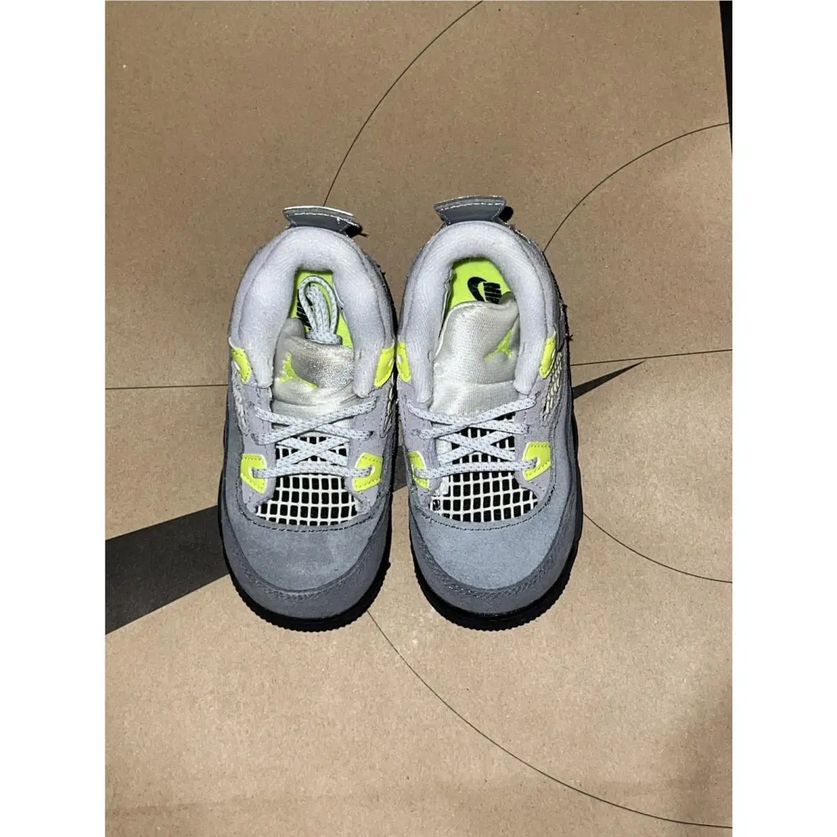 Nike shoes - Air Jordan 4 - Air - Gray 1