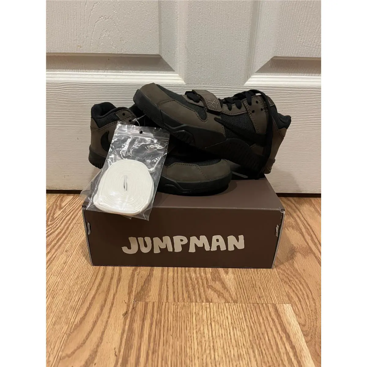 Nike shoes - Jordan Jumpman - Jumpman - Brown 0