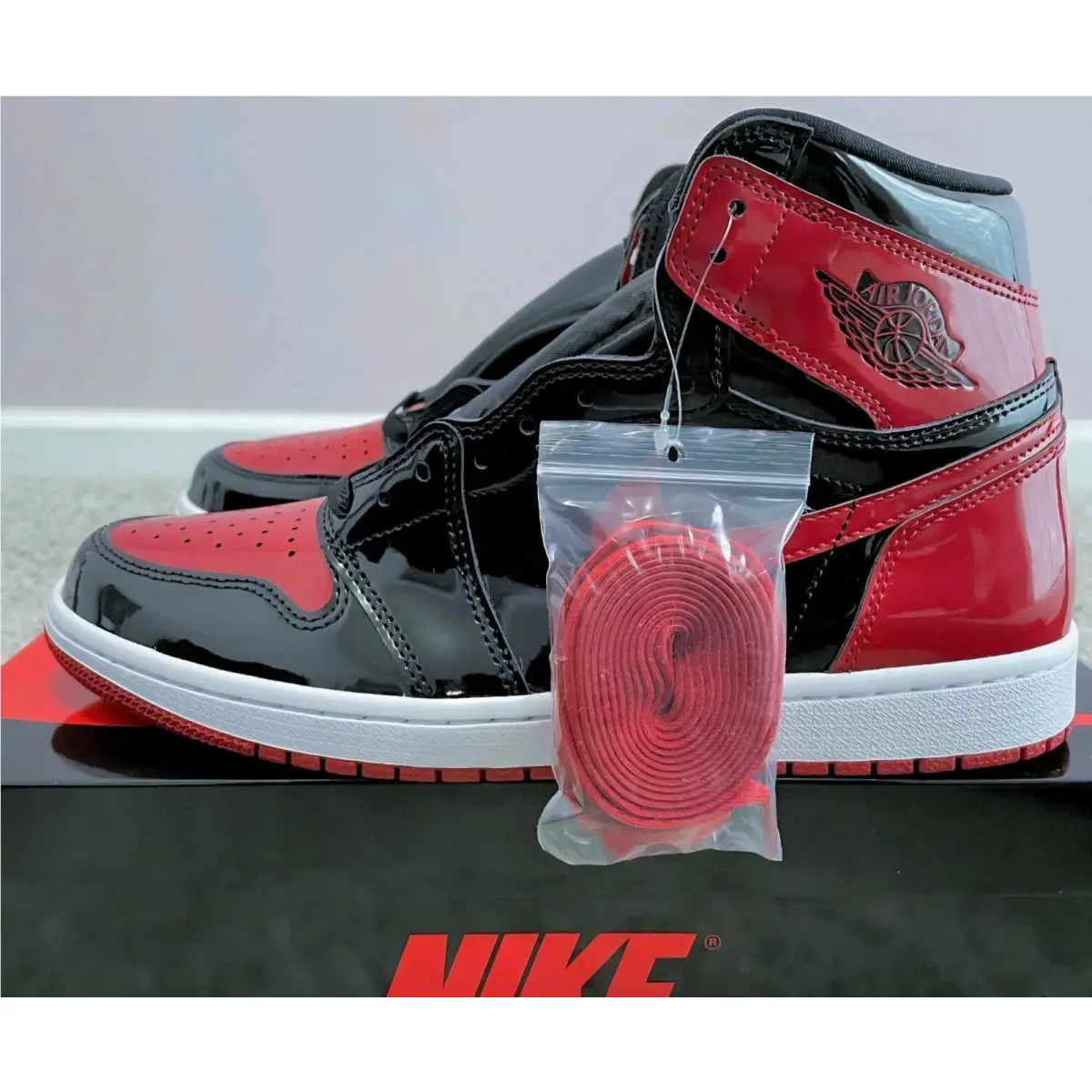 Nike shoes - Air Jordan 1 - Air - Black/Varsity Red-White 3