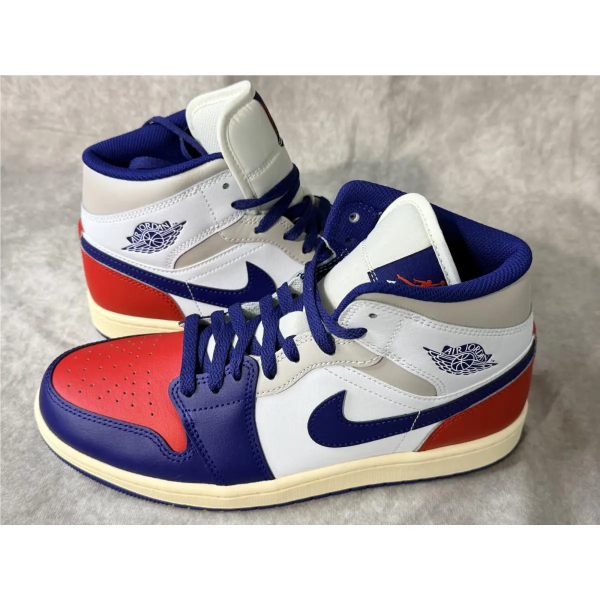 Nike Air Jordan 1 Mid Rare Air Men`s Size 8.5 DQ8426-102 Nwot