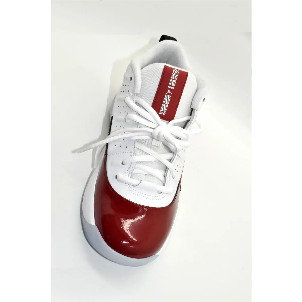 Nike shoes - NIKE JORDAN MAX AURA 7 (GS) - White Gym Red Black 3