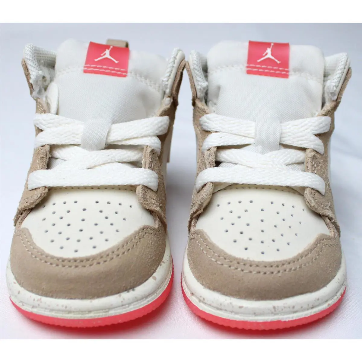 Nike shoes - Air Jordan 1 - Air - HJ5959-206 - Beige 0