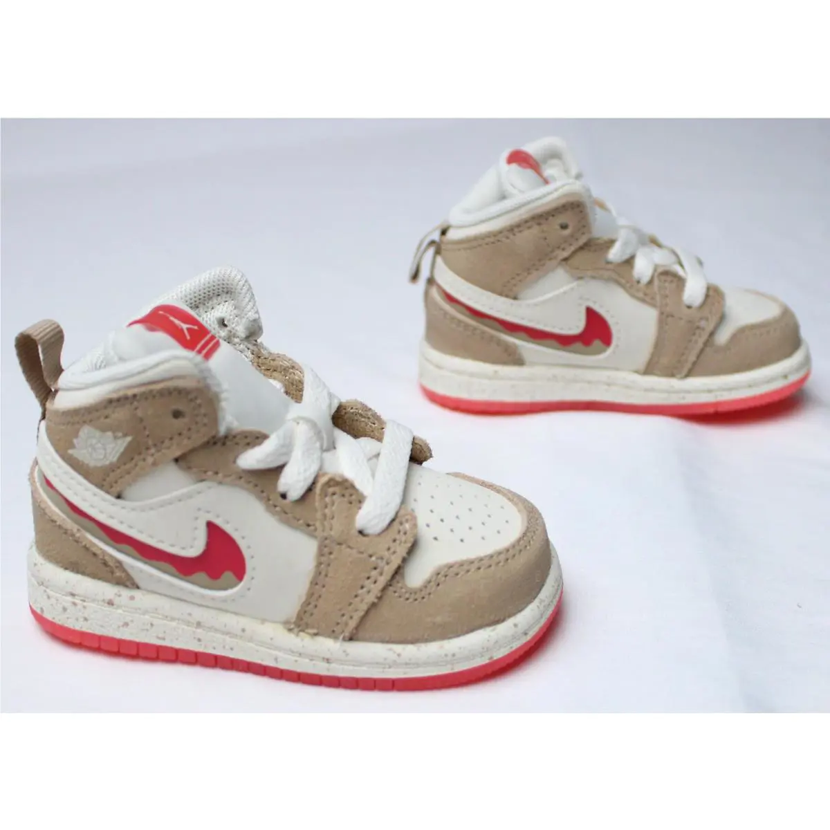 Nike shoes - Air Jordan 1 - Air - HJ5959-206 - Beige 1
