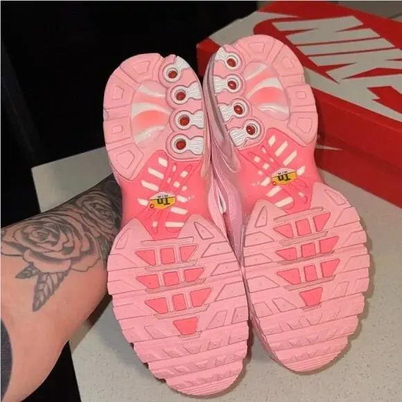 Nike shoes - Nike Air Max Plus - Air Max Plus - DH0155-600 - Pink, Manufacturer: Arctic Punch/White 4