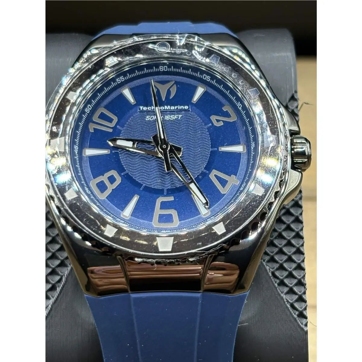 Technomarine Lusso Mare TM-225024 Men`s Quartz Watch – Blue Dial Band– 44mm