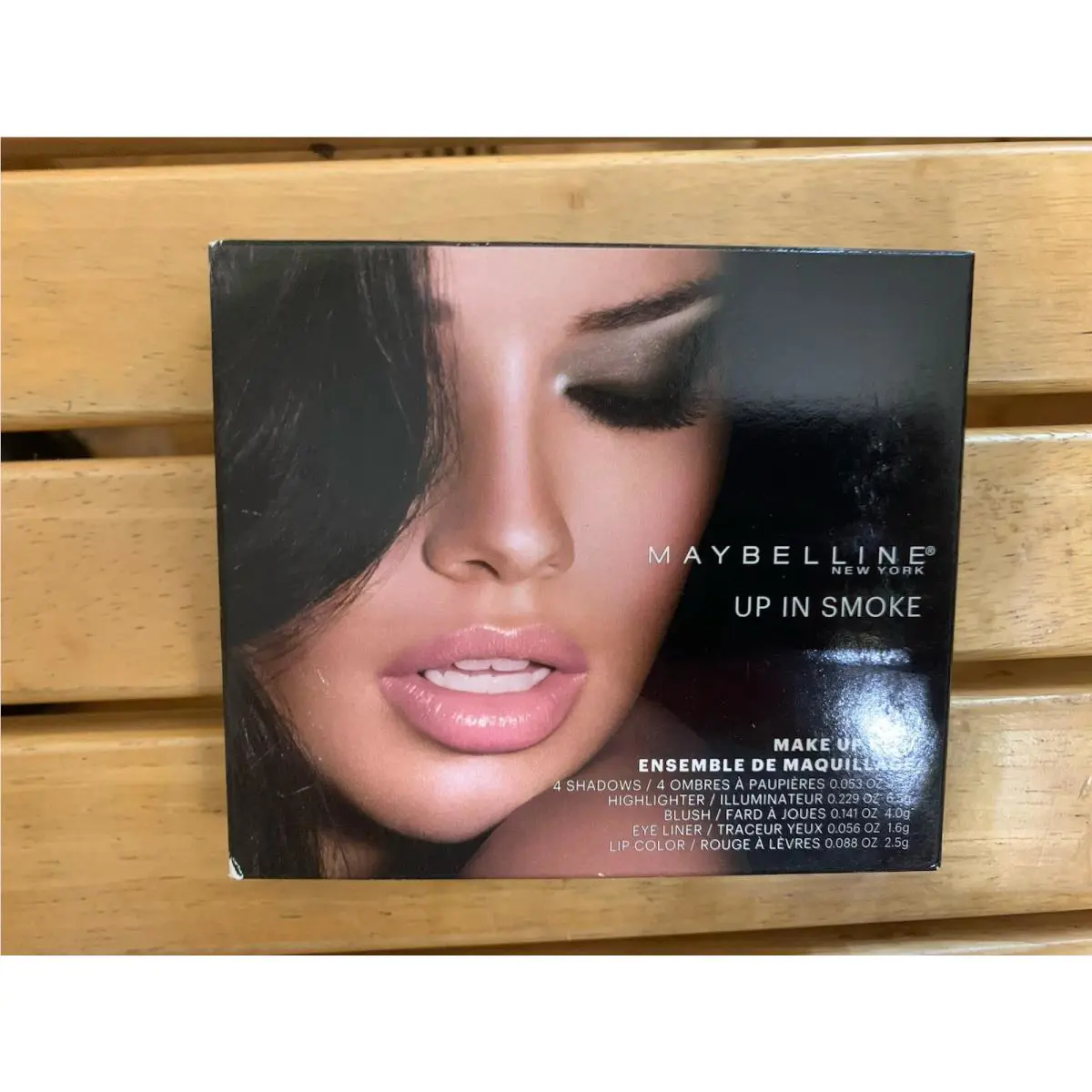 Maybelline Make Up Kit - Up On Smoke - New/boxed
