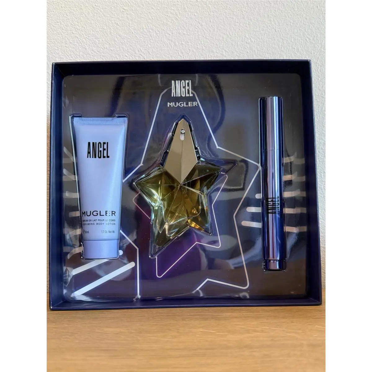 Angel  Gift Set 0.8 oz Perfum Spray Refillable Lotion Perfuming Brush by Mugler