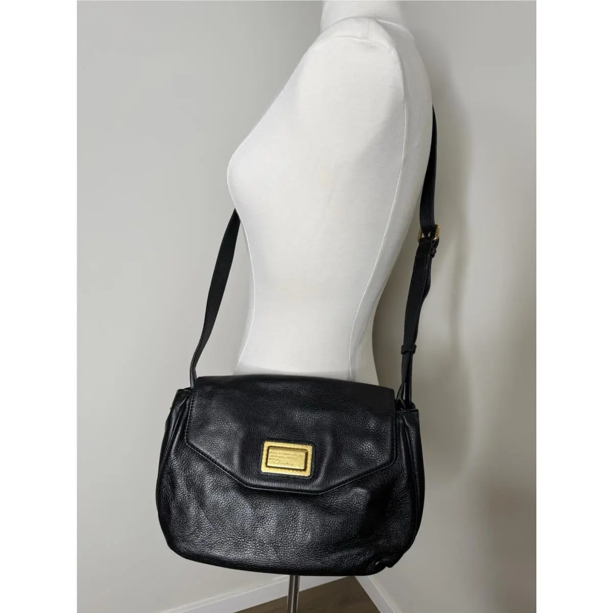 Marc BY Marc Jacobs Messenger Crossbody Bag Black Leather