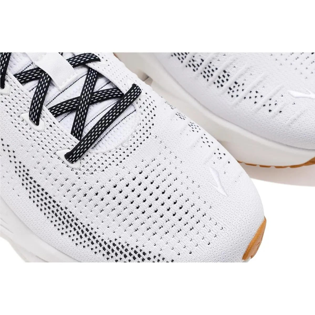 Brooks shoes - Coconut/Starfish/Chateau 25