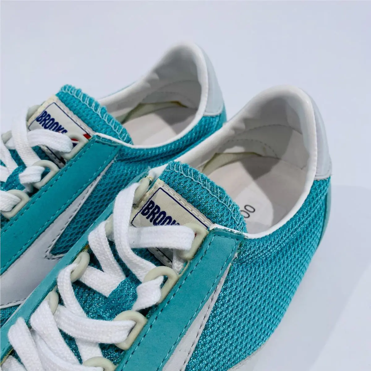 Brooks shoes - Green 4