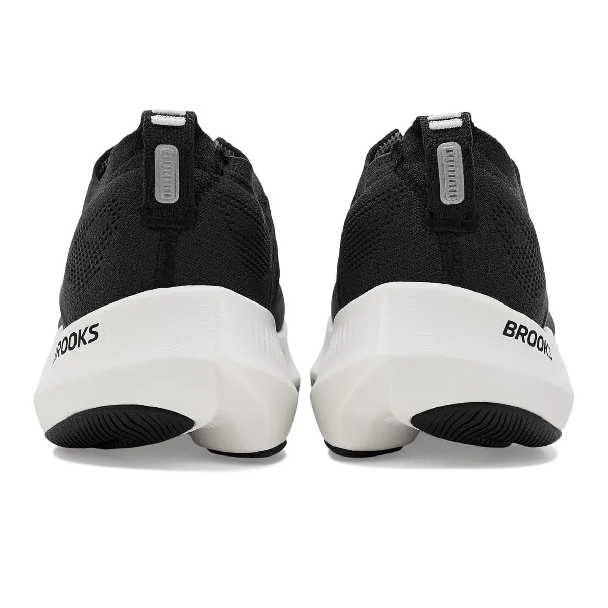 Brooks shoes - Black/White 5